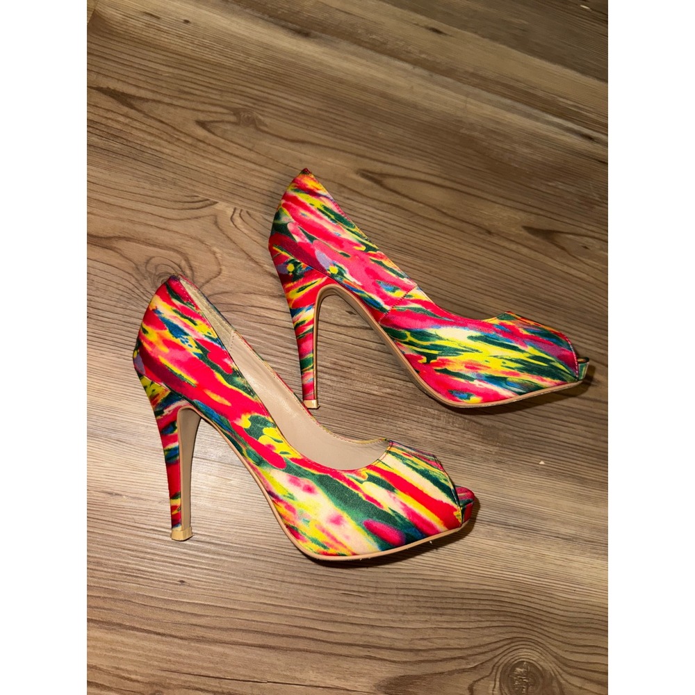 Call It Spring Hebden Fuchsia Multi Color Abstract Peep Toe Platform Pumps 6.5